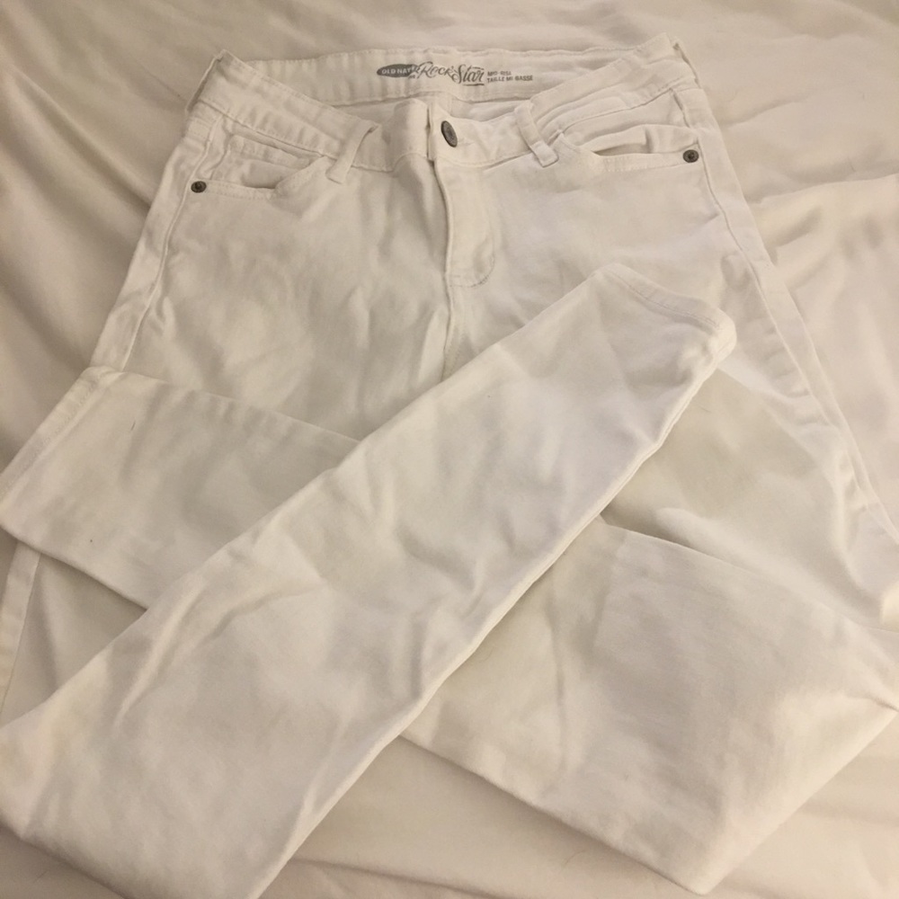 Old navy white skinny jeans! Size 2!
